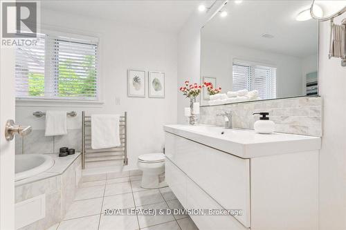 43 Clearside Place, Toronto (Markland Wood), ON - Indoor Photo Showing Bathroom