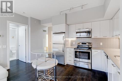 3504 - 2220 Lake Shore Boulevard W, Toronto (Mimico), ON - Indoor Photo Showing Kitchen With Stainless Steel Kitchen