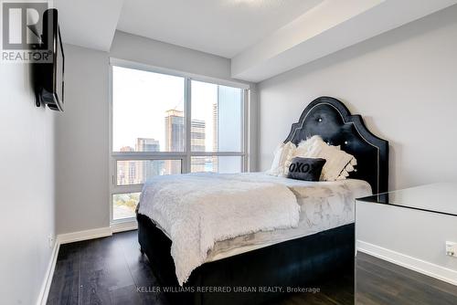 3504 - 2220 Lake Shore Boulevard W, Toronto (Mimico), ON - Indoor Photo Showing Bedroom