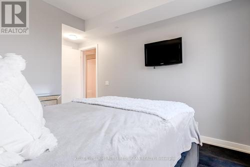 3504 - 2220 Lake Shore Boulevard W, Toronto (Mimico), ON - Indoor Photo Showing Bedroom