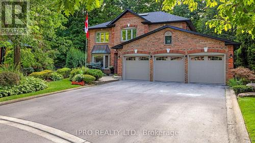 16 Grand Oaks Court, Brampton (Snelgrove), ON - Outdoor