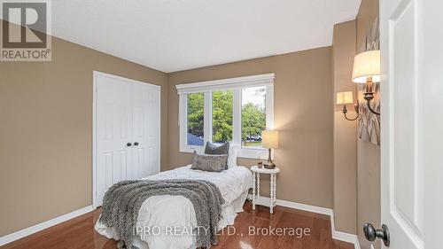 16 Grand Oaks Court, Brampton, ON - Indoor Photo Showing Bedroom