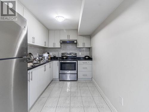 29 Buchanan Crescent, Brampton, ON - Indoor Photo Showing Kitchen With Stainless Steel Kitchen