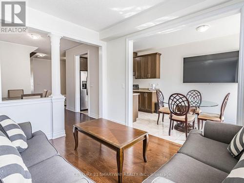 29 Buchanan Crescent, Brampton, ON - Indoor Photo Showing Living Room