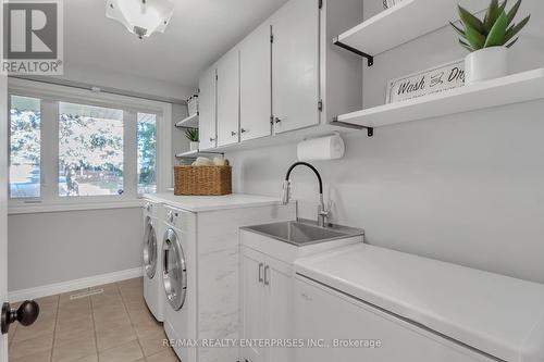 1720 Valentine Gardens, Mississauga (Clarkson), ON - Indoor Photo Showing Laundry Room