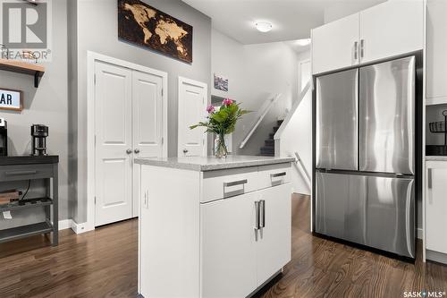 248 Thauberger Road N, Regina, SK - Indoor Photo Showing Kitchen