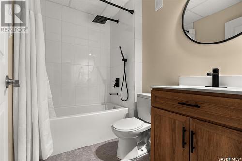 248 Thauberger Road N, Regina, SK - Indoor Photo Showing Bathroom