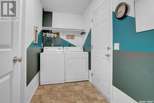 25 4425 Nicurity Drive, Regina, SK - Indoor Photo Showing Laundry Room