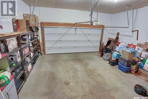 25 4425 Nicurity Drive, Regina, SK - Indoor Photo Showing Garage