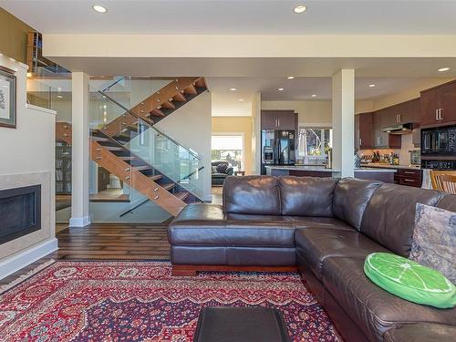 5670 Oceanview Terr, Nanaimo, BC 