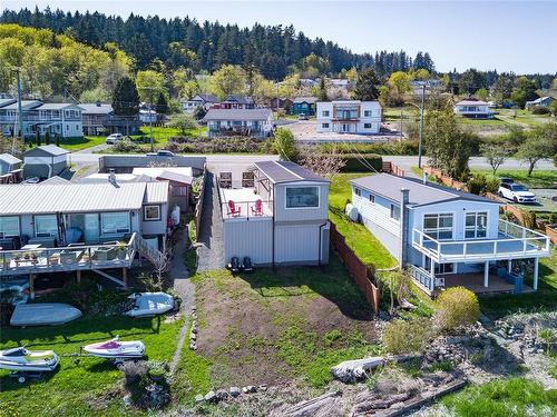 5624 Island Hwy South, Union Bay, BC 