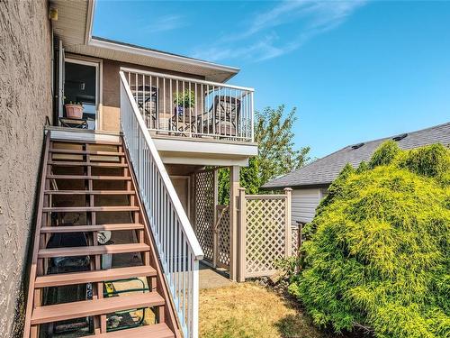 6346 Waterbury Rd, Nanaimo, BC 