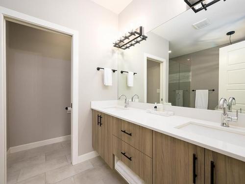 1-260 Rue Cheval Noir, Kamloops, BC - Indoor Photo Showing Bathroom