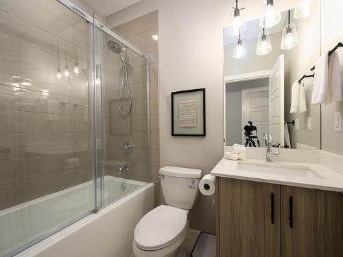 1-260 Rue Cheval Noir, Kamloops, BC - Indoor Photo Showing Bathroom