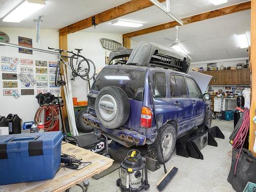 6877 Barnhartvale Road, Kamloops, BC - Indoor Photo Showing Garage