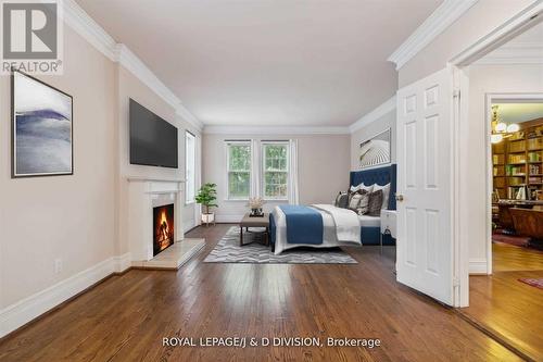 88 Woodlawn Avenue W, Toronto, ON - Indoor With Fireplace