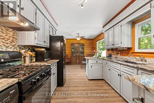 34 River Heights Road, Marmora And Lake, ON - Indoor Photo Showing Kitchen