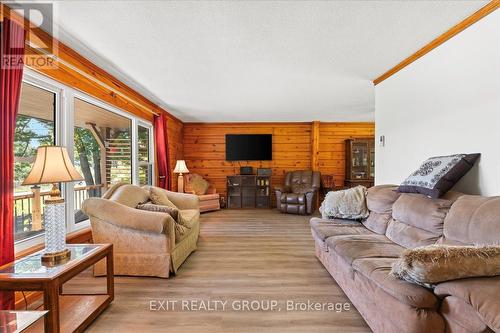 34 River Heights Road, Marmora And Lake, ON - Indoor Photo Showing Living Room