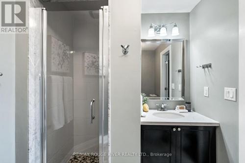 61 Aspen Park Way, Whitby (Downtown Whitby), ON - Indoor Photo Showing Bathroom