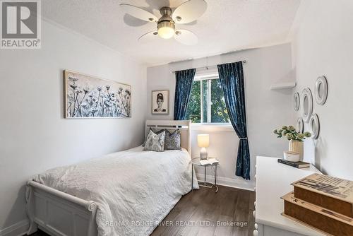 61 Aspen Park Way, Whitby (Downtown Whitby), ON - Indoor Photo Showing Bedroom