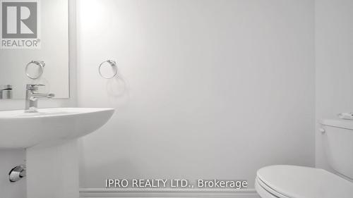 97 - 461 Blackburn Drive, Brantford, ON - Indoor Photo Showing Bathroom