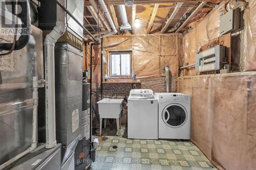 170 Martinet Avenue, London, ON - Indoor Photo Showing Laundry Room