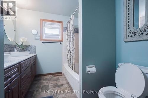 48 Corinth Court, London, ON - Indoor Photo Showing Bathroom