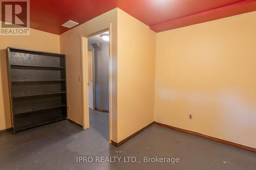 48 Corinth Court, London, ON - Indoor Photo Showing Other Room