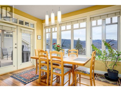 40 Kestrel Place Unit# 5, Vernon, BC - Indoor Photo Showing Dining Room