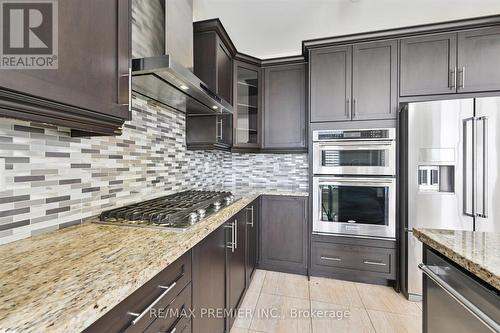 31 Cranbrook Crescent, Vaughan, ON - Indoor Photo Showing Kitchen With Stainless Steel Kitchen With Upgraded Kitchen