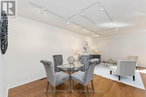 21 October Lane, Aurora (Aurora Grove), ON - Indoor Photo Showing Dining Room