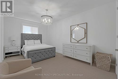 31 Painted Pony Trail, Vaughan, ON - Indoor Photo Showing Bedroom