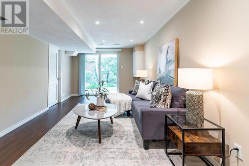 3 Farina Mill Way, Toronto (St. Andrew-Windfields), ON - Indoor Photo Showing Living Room