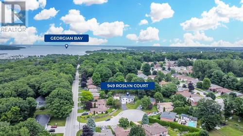 949 Roslyn Court, Midland, ON - Outdoor With View