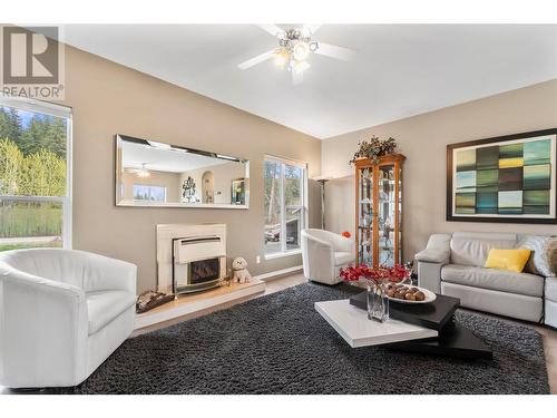 1851 70 Street Se, Salmon Arm, BC - Indoor Photo Showing Living Room With Fireplace