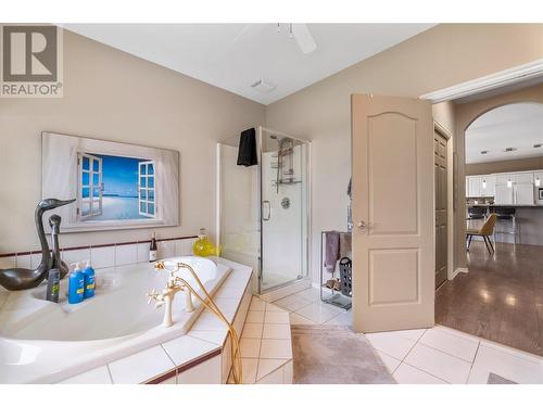 1851 70 Street Se, Salmon Arm, BC - Indoor Photo Showing Bathroom