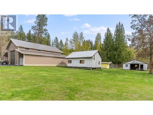 1851 70 Street Se, Salmon Arm, BC - Outdoor