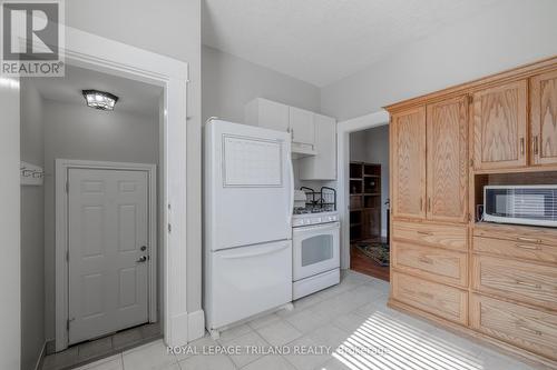 1186 King Street, London, ON - Indoor Photo Showing Kitchen