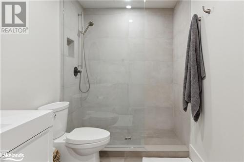 116 Addison Street, The Blue Mountains, ON - Indoor Photo Showing Bathroom