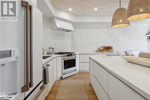 116 Addison Street, The Blue Mountains, ON - Indoor Photo Showing Kitchen