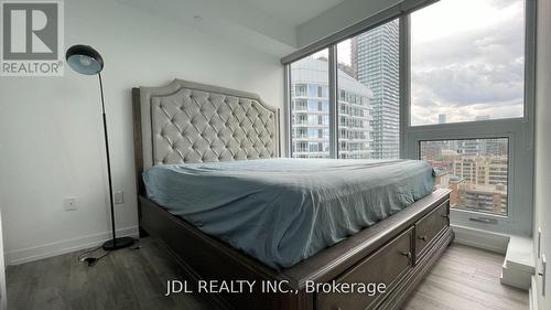 2610 - 77 Shuter Street, Toronto, ON - Indoor Photo Showing Bedroom