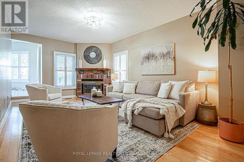 3175 Thorncrest Drive, Mississauga, ON - Indoor Photo Showing Living Room With Fireplace