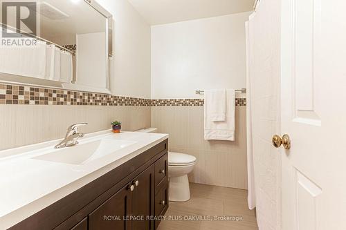 3175 Thorncrest Drive, Mississauga, ON - Indoor Photo Showing Bathroom