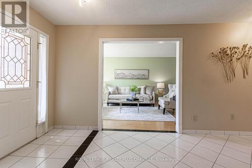 3175 Thorncrest Drive, Mississauga, ON - Indoor Photo Showing Other Room