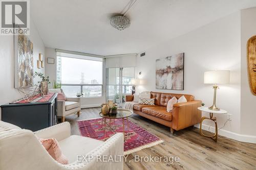 1107 - 4470 Tucana Court, Mississauga (Hurontario), ON - Indoor Photo Showing Living Room