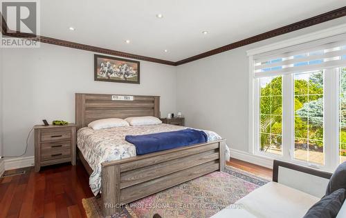 4 Fenton Way, Brampton (Toronto Gore Rural Estate), ON - Indoor Photo Showing Bedroom