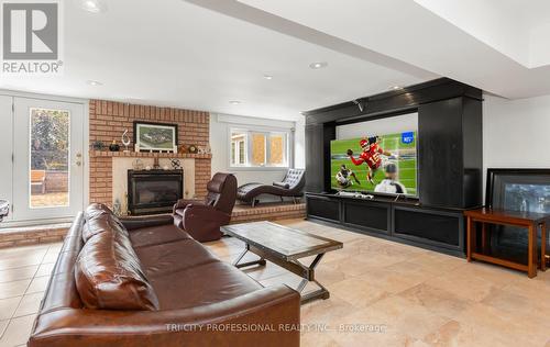 4 Fenton Way, Brampton (Toronto Gore Rural Estate), ON - Indoor Photo Showing Living Room With Fireplace