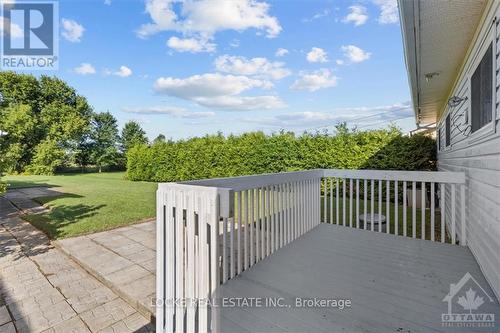 3900 Champlain Road, Clarence-Rockland, ON - Outdoor With Deck Patio Veranda