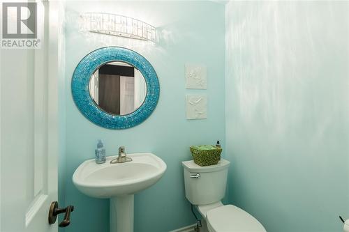 1395 Errol Road East, Sarnia, ON - Indoor Photo Showing Bathroom