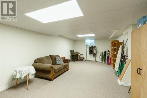 1395 Errol Road East, Sarnia, ON - Indoor